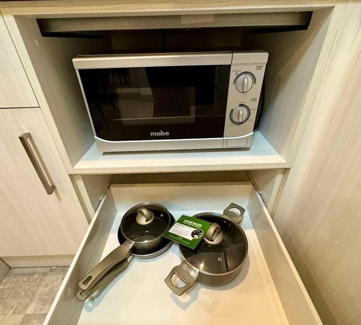 Sheryll Escapes - La Grande 11Th Floor, Phase 2, Luxury 1Br Balcony Ángeles 0*,  Filipinas