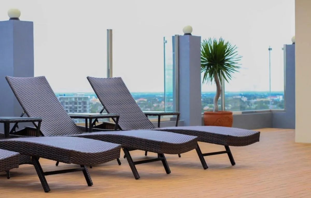 Sheryll Escapes - La Grande 11Th Floor, Phase 2, Luxury 1Br Balcony Ángeles